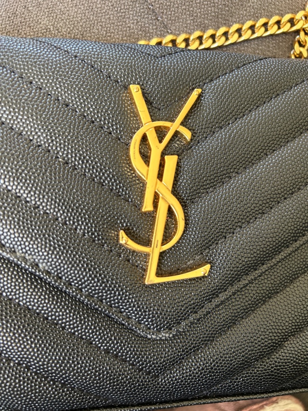 Saint Laurent Black Quilted Crossbody with Gold Chain - Picture 3 of 15